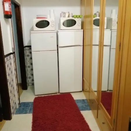 Quartos Lazarino 3* Nazaré